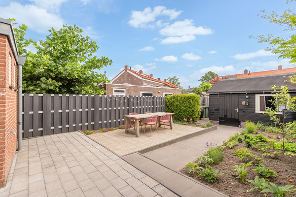 Foto - Verkocht onder voorbehoud: Karakteristiek pand nabij het historische centrum van Klundert